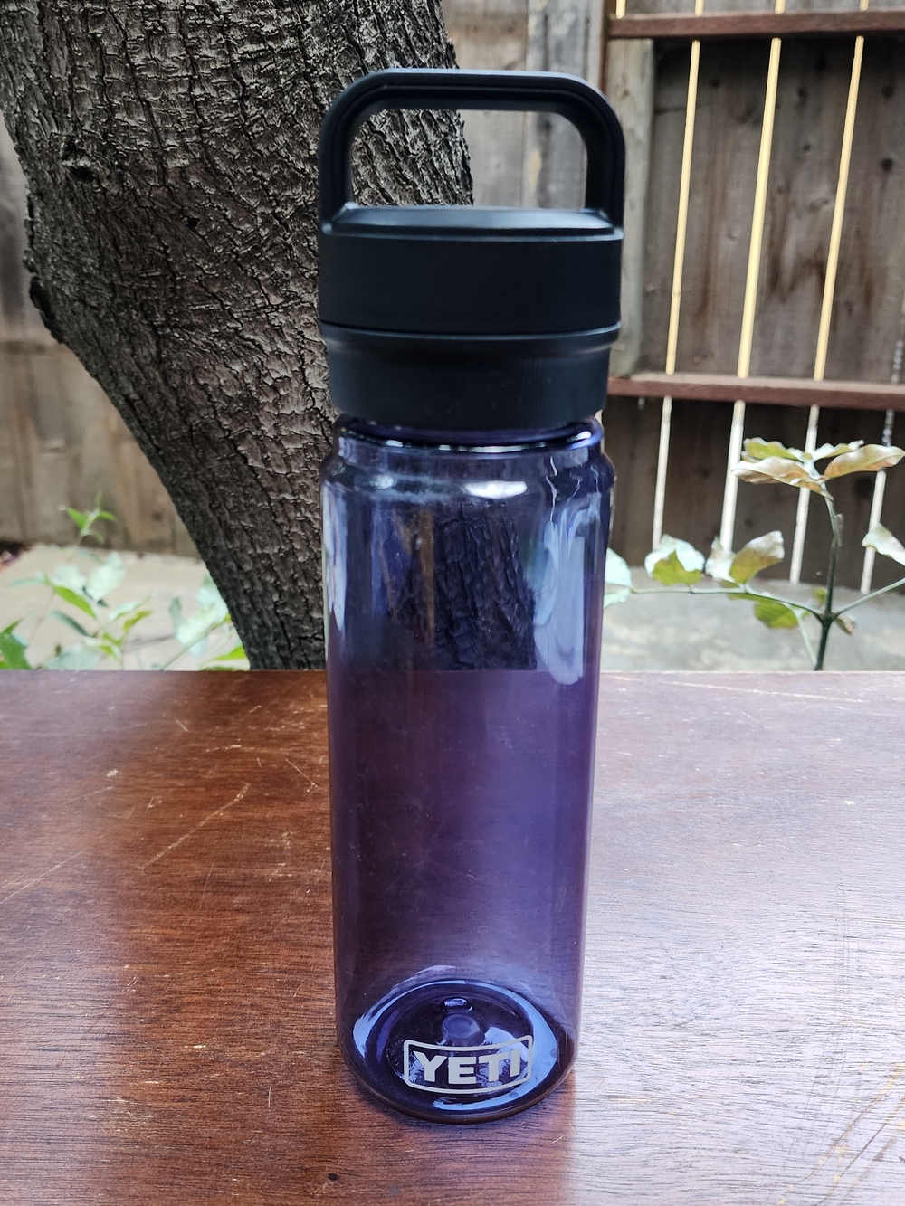 YETI Yonder Clear Purple Plastic Water Bottle Chug Cap 25 oz